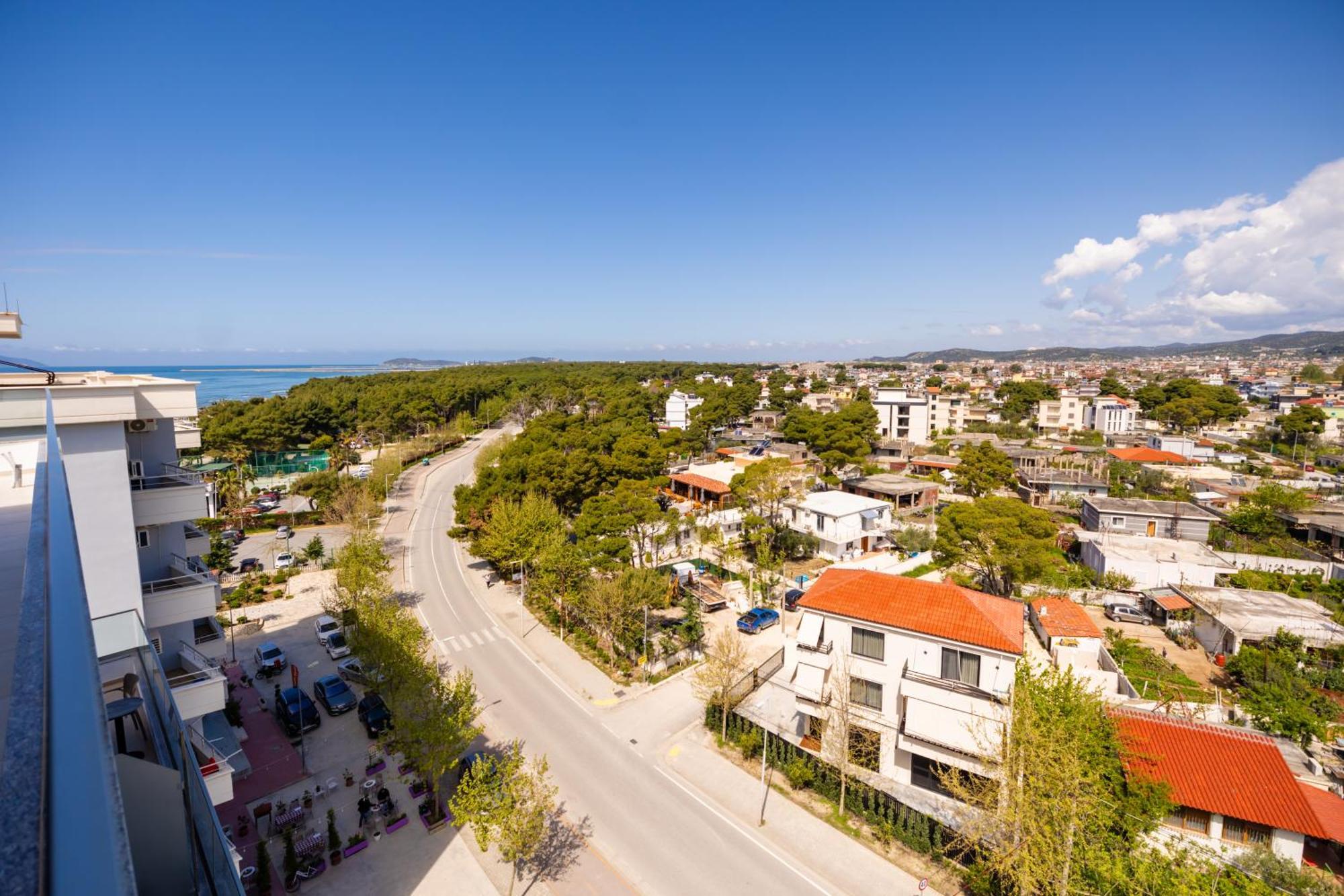 Sea & Sand Vlore Bagian luar foto