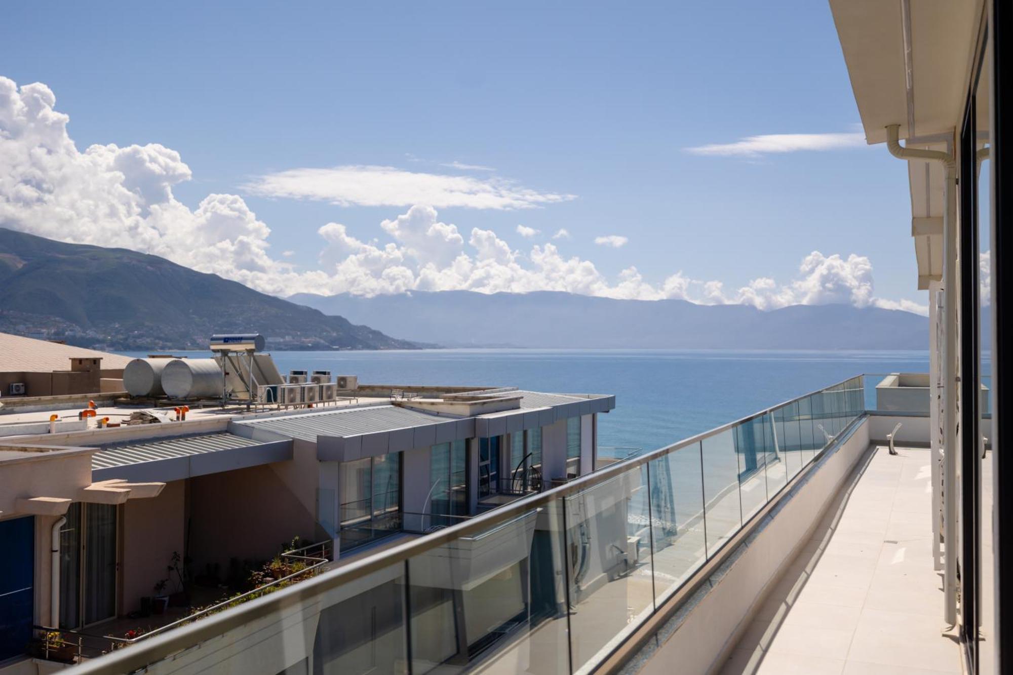 Sea & Sand Vlore Bagian luar foto